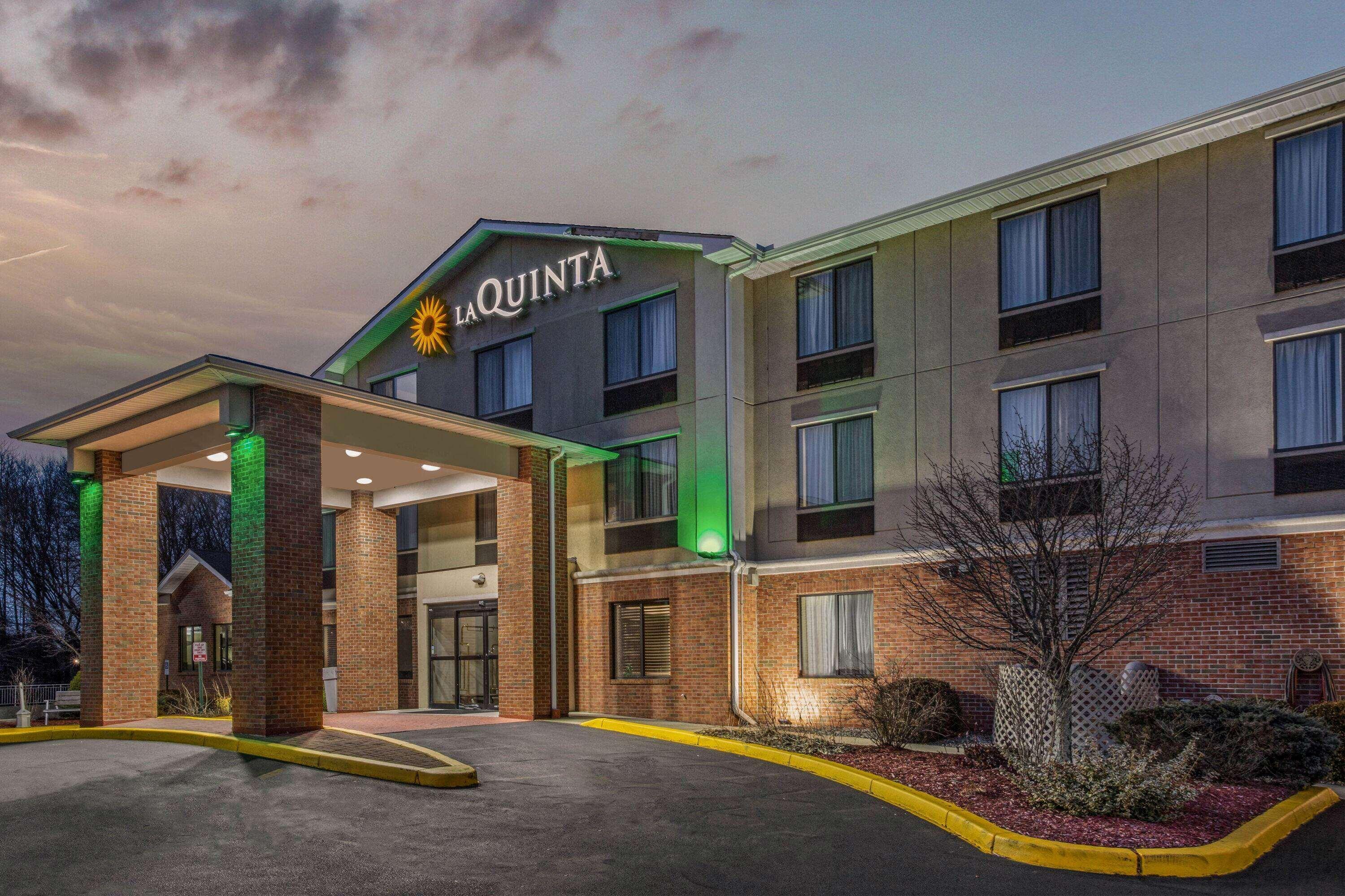 Hotel La Quinta By Wyndham Norwich-Plainfield-Casino Exterior foto