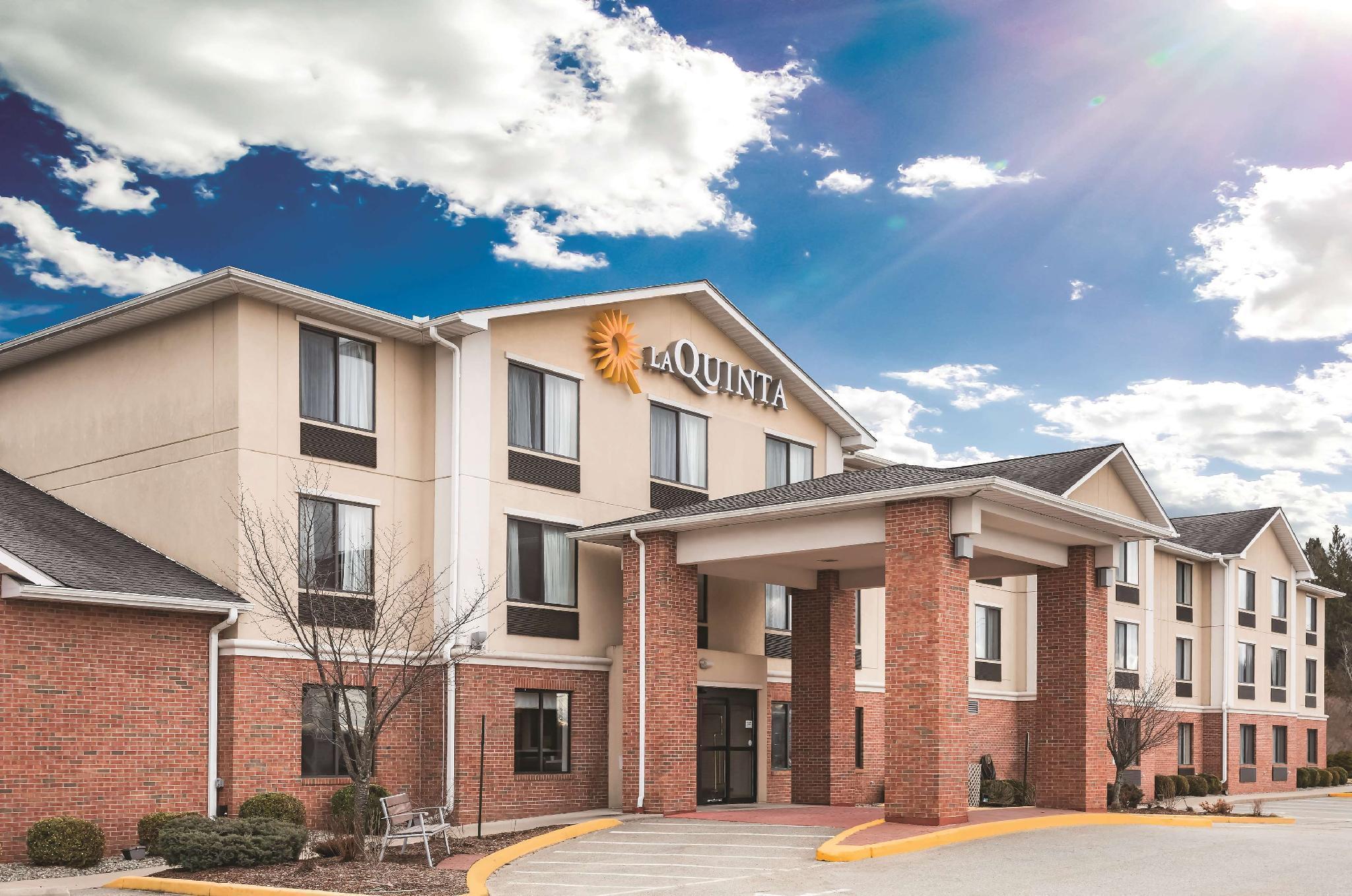 Hotel La Quinta By Wyndham Norwich-Plainfield-Casino Exterior foto